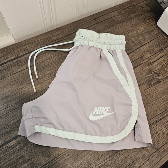 Nike shorts - Picture 7 of 12